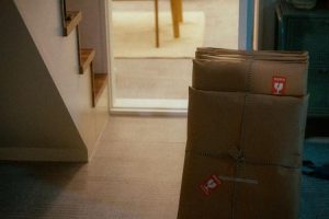 photo 1734871460247 351236936eb9cropentropycstinysrgbfitmaxfmjpgixidM3wxNDA1NTd8MHwxfHNlYXJjaHwyM3x8dG8lMjBtb3ZlJTIwbW92aW5nJTIwd2l0aCUyMGJveGVzfGVufDF8MHx8fDE3ODg2MjczMTh8MAixlibrb 4.1.0q80w1080